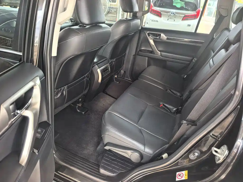 Lexus GX — миниатюра 9