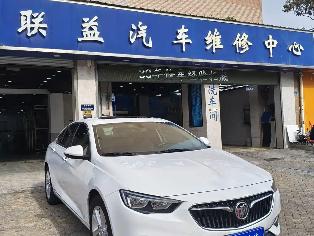 Buick Regal 2018