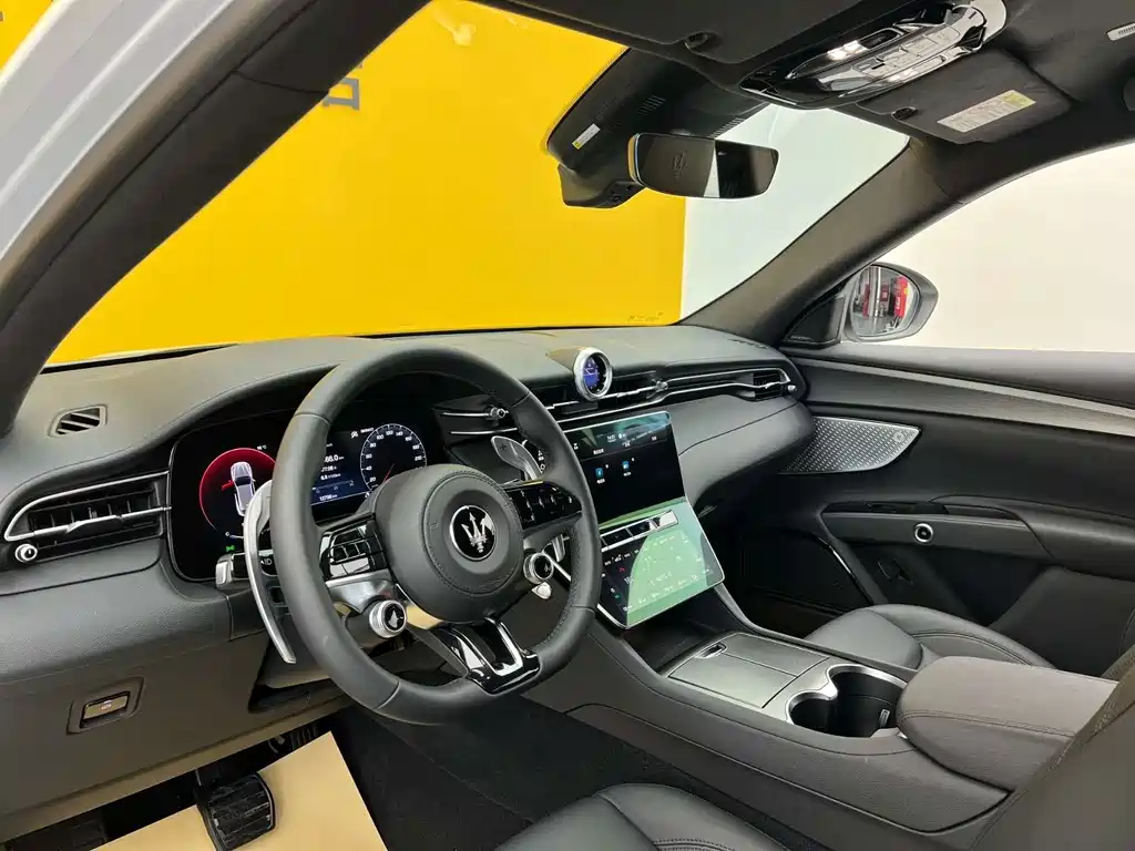 Maserati Grecale — миниатюра 3