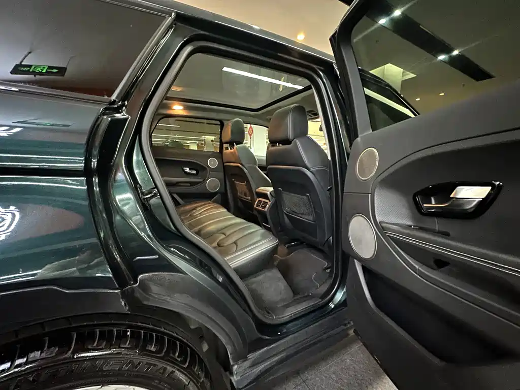 Land Rover Evoque (Import) — миниатюра 23