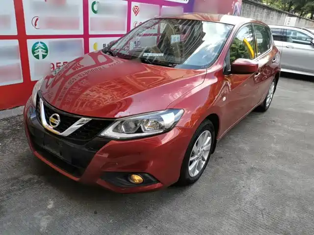 Nissan Tiida
