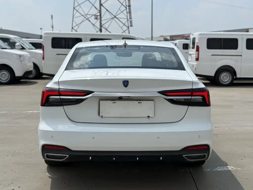 Roewe i6 MAX New Energy — миниатюра 5