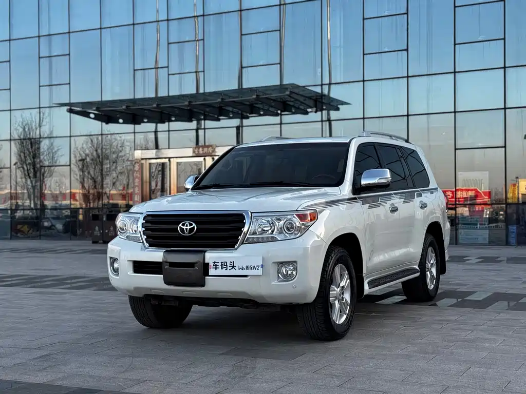 TOYOTA LAND CRUISER