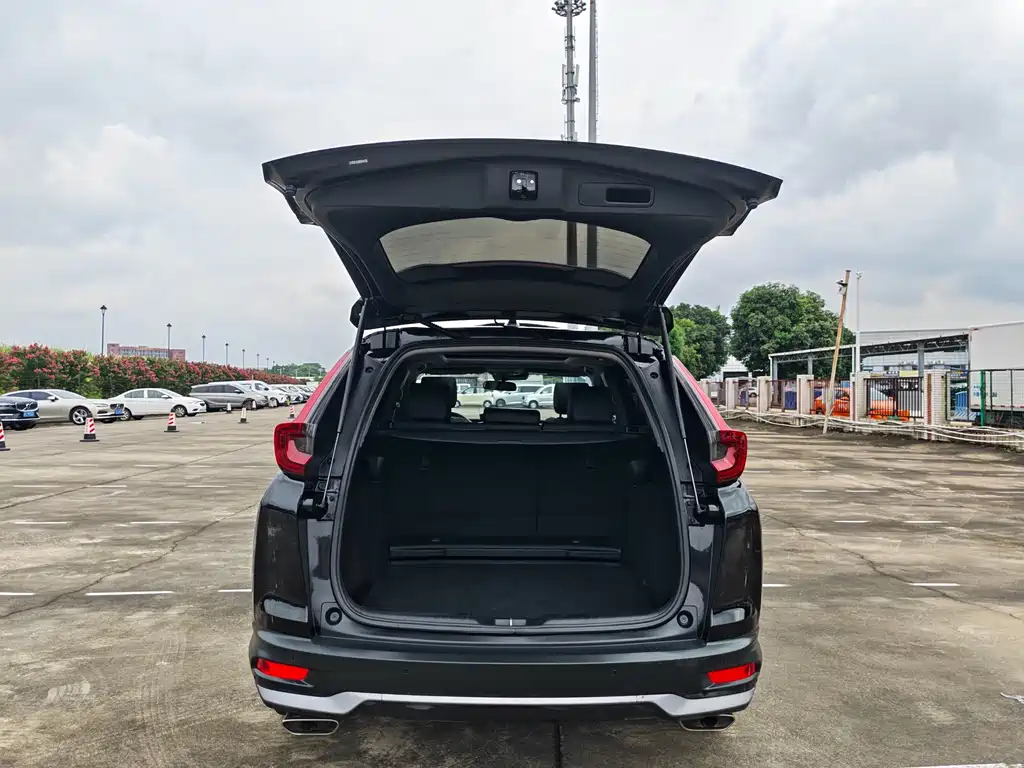 Honda CR-V - фото 18