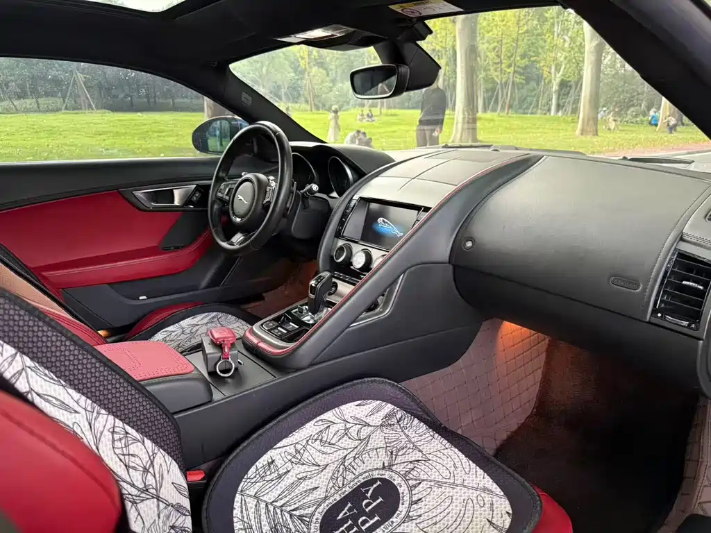 Jaguar F-TYPE — миниатюра 9