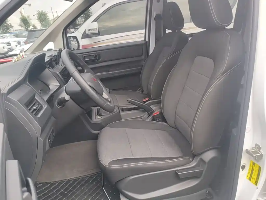 Wuling Hongguang PLUS — миниатюра 15