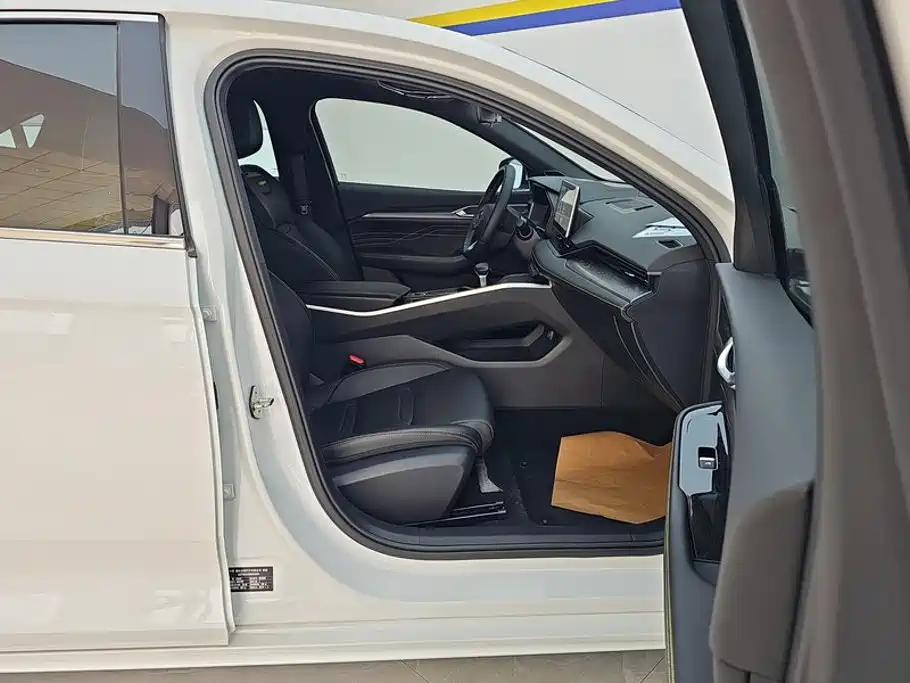 Geely Xingrui — миниатюра 8