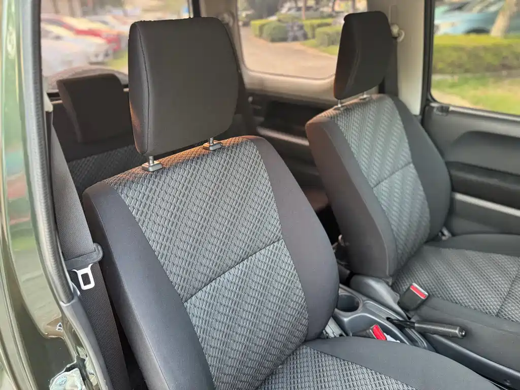 Suzuki Jimny — миниатюра 14