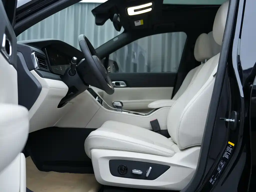 Li Auto ONE 2020 6 мест