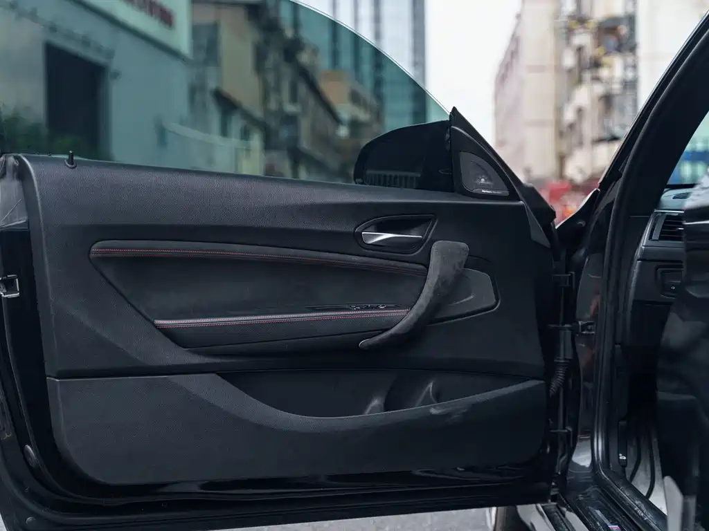 BMW M2 — миниатюра 8