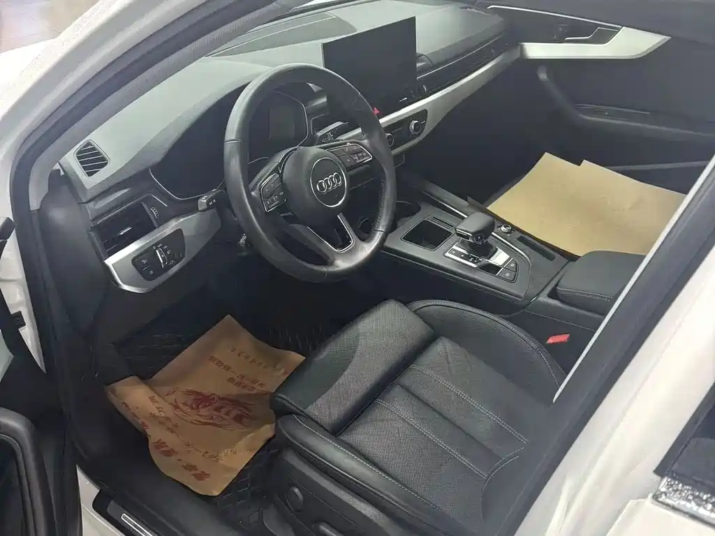Audi A4L 2022 40 TFSI Luxury