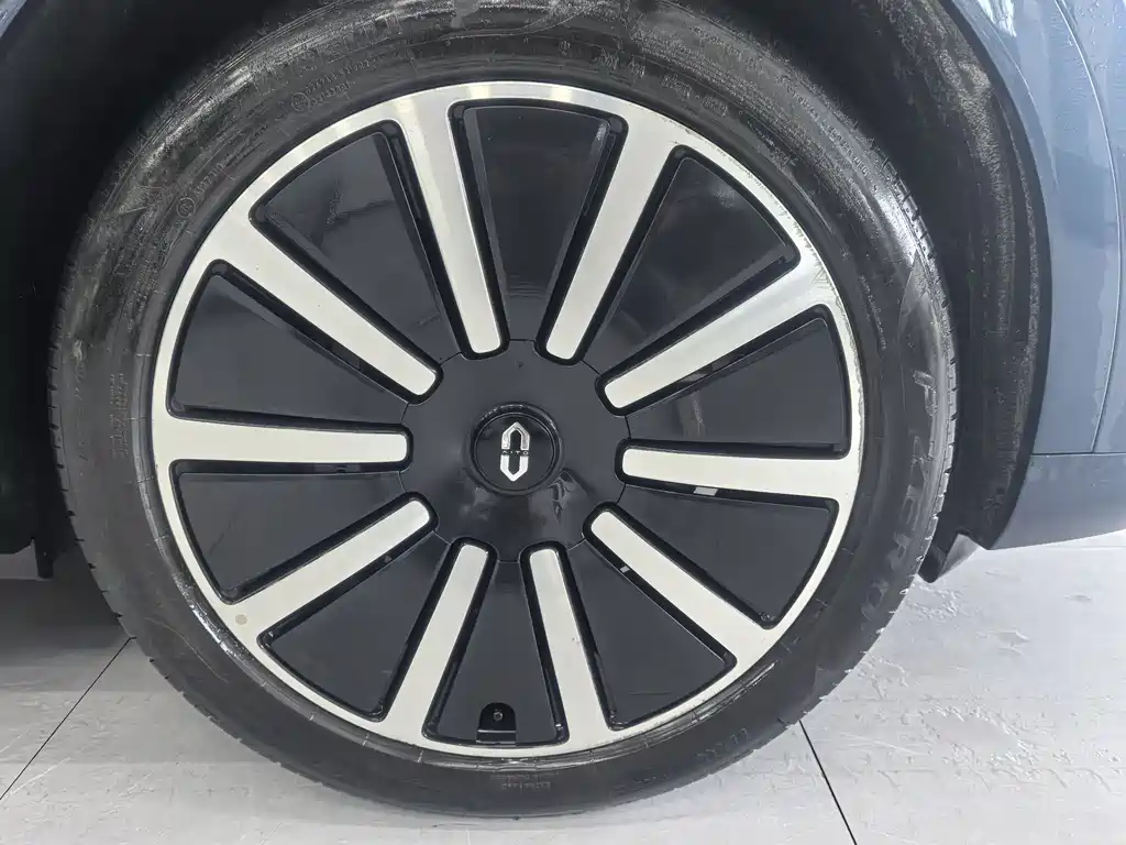 Aito M9 2024 Ultra 42kWh 6 мест