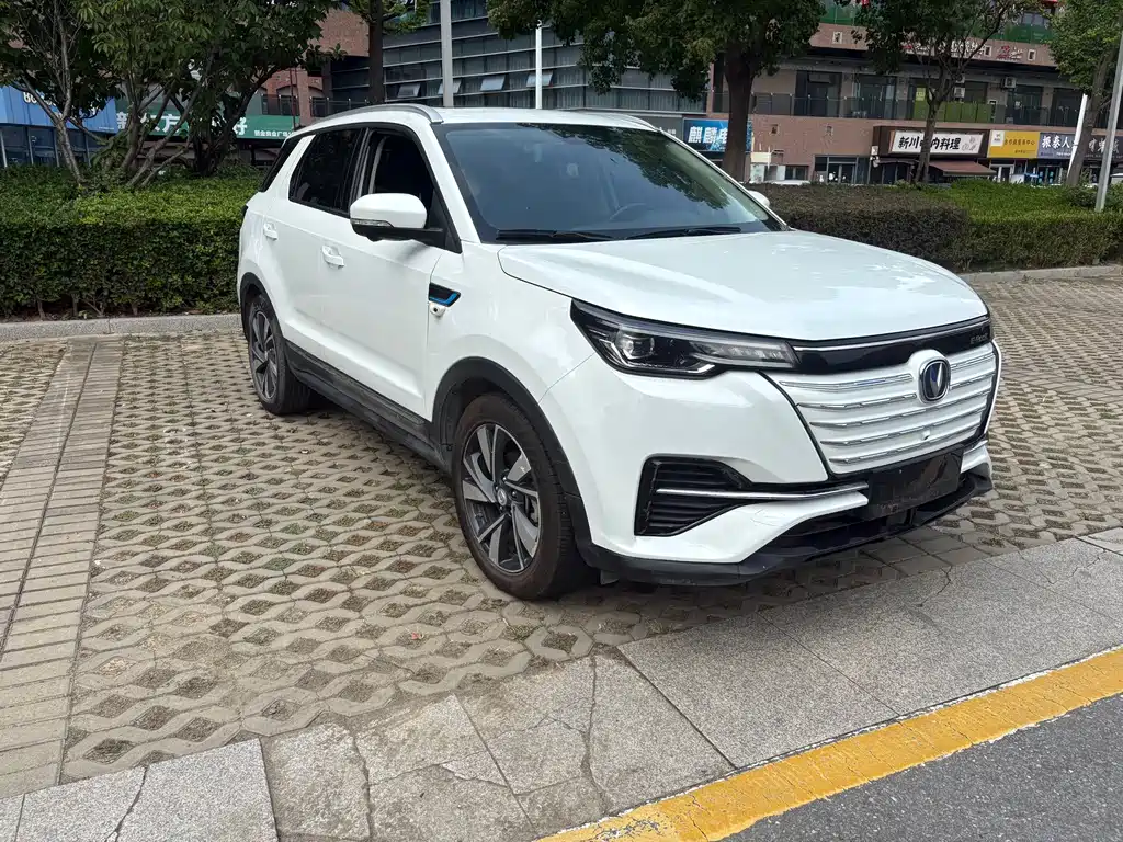Changan CS55 EV — миниатюра 3