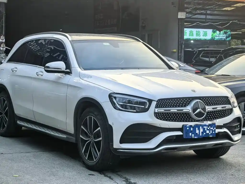 MERCEDES-BENZ GLC