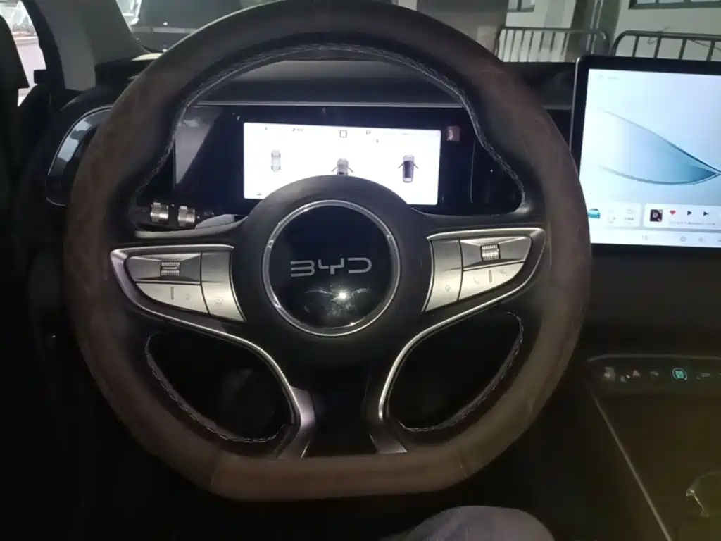 BYD Sealion 05 EV — миниатюра 11