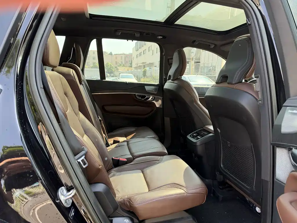 Volvo XC90 — миниатюра 13