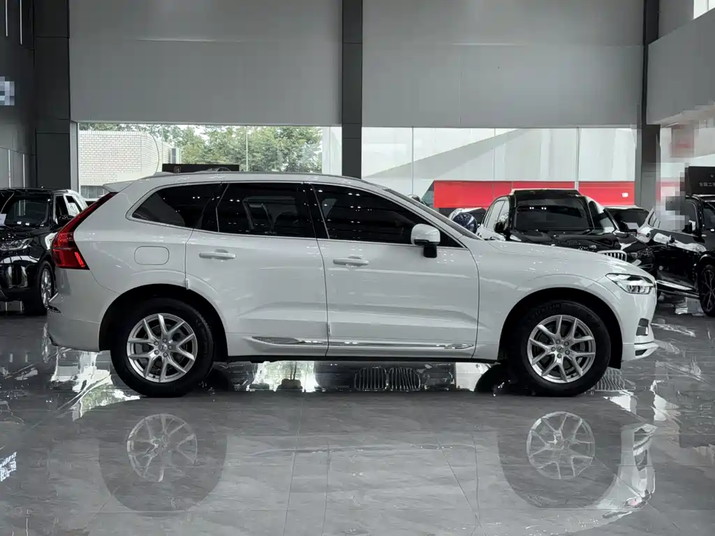 Volvo XC60 2021 T5 Luxury