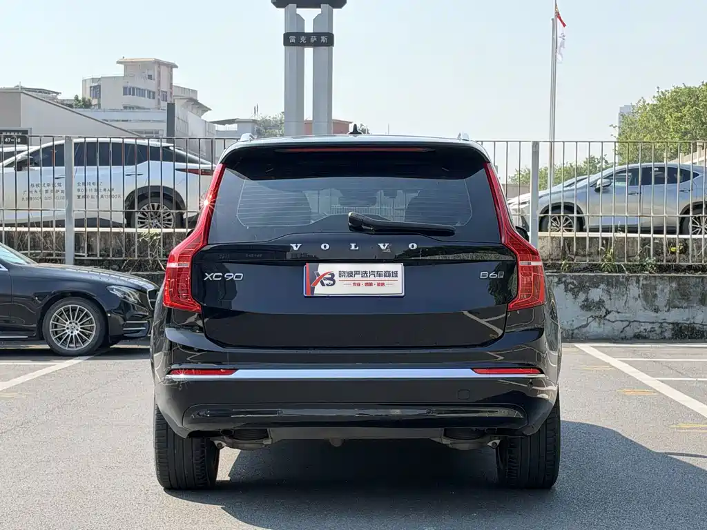 Volvo XC90 — миниатюра 6
