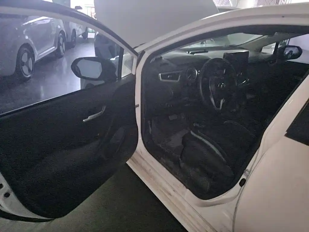 Toyota Corolla — миниатюра 12