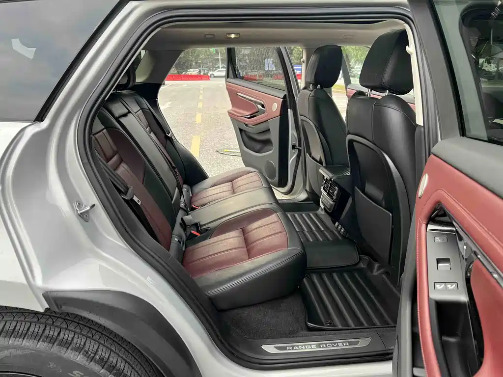 Land Rover Range Rover Evoque 2022 L 249PS R-Dynamic Luxury