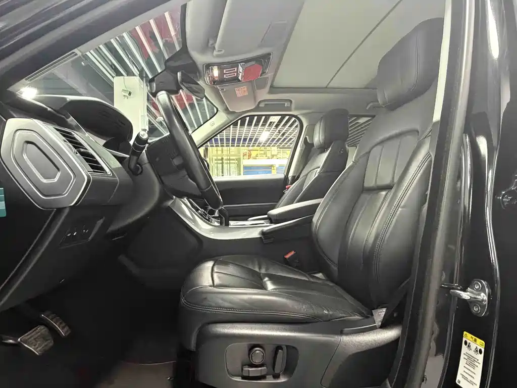 Land Rover Sport PHEV — миниатюра 6