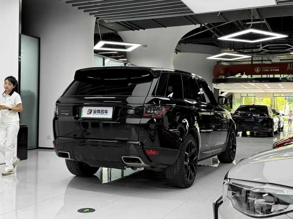 Land Rover Sport PHEV — миниатюра 10