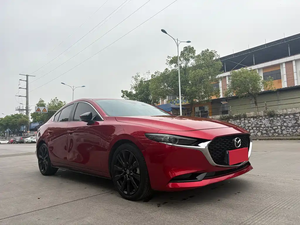 Mazda 3 Axela 2024