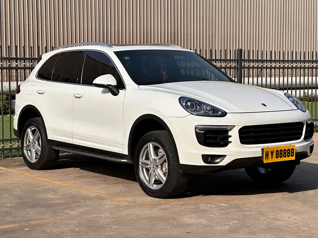 PORSCHE CAYENNE