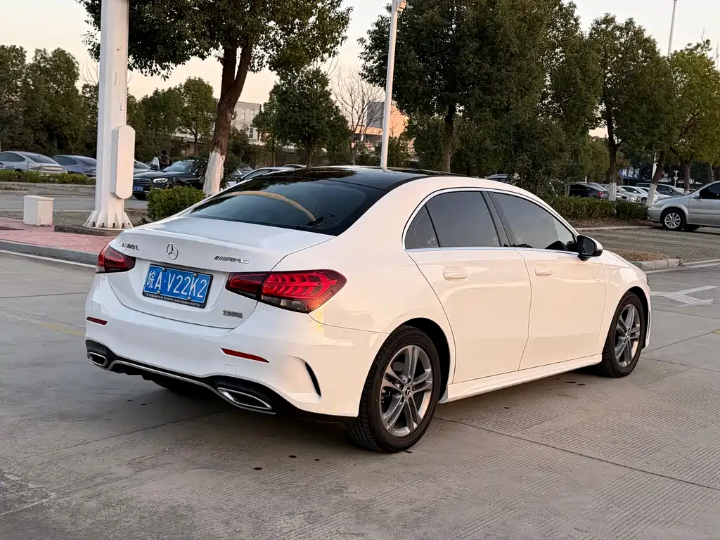 MERCEDES-BENZ A CLASS