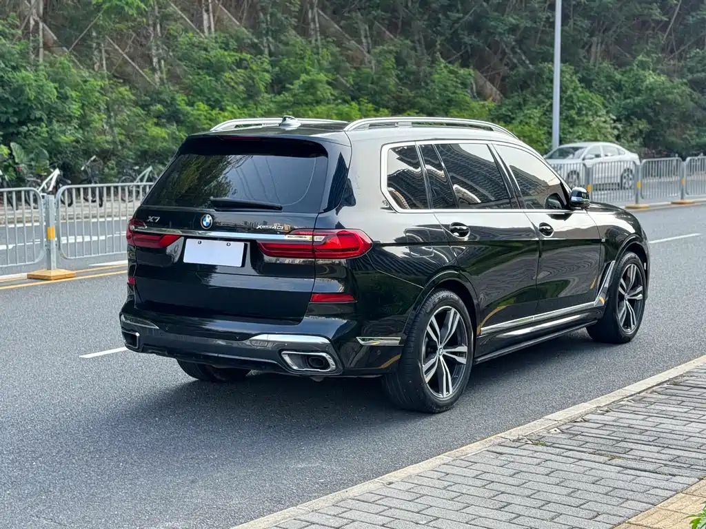 BMW X7 2021 xDrive40i Premium M Sport
