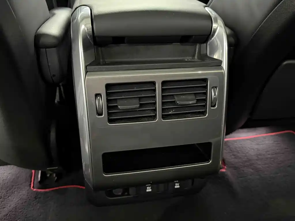 Land Rover Sport PHEV — миниатюра 14