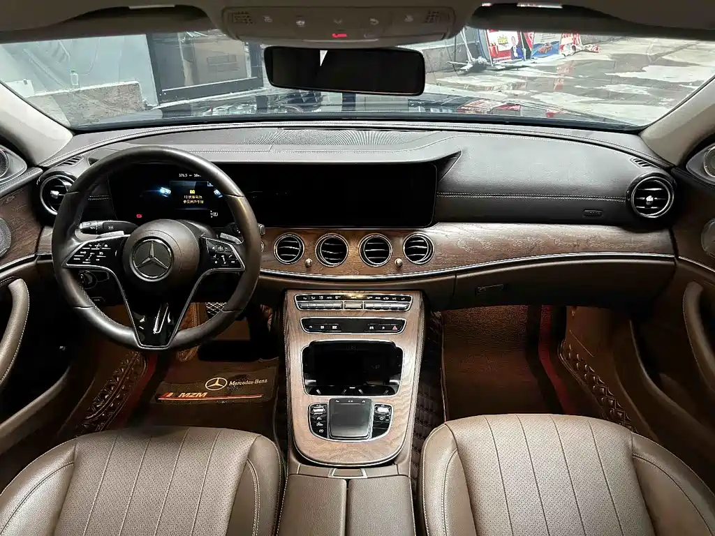 Mercedes-Benz E-Class E 2023 E 300 L Fashion