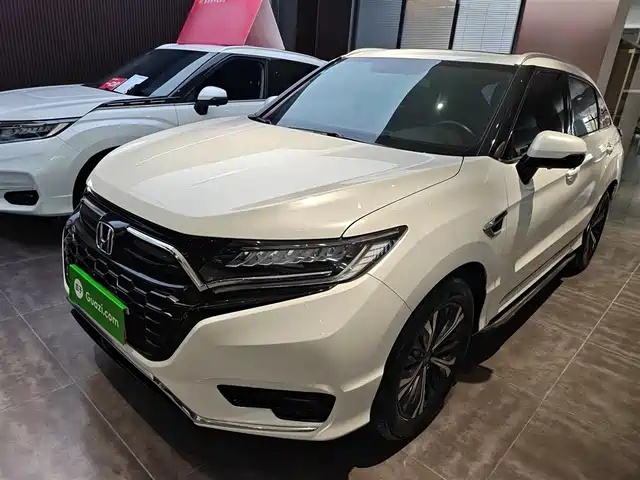HONDA UR V