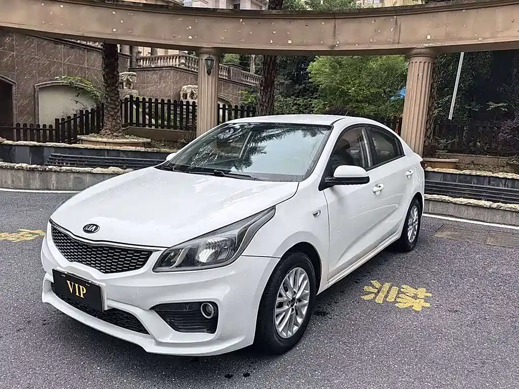 KIA K2