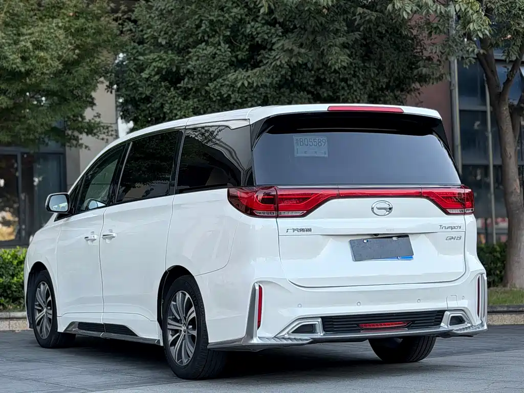 GAC TRUMPCHI M8