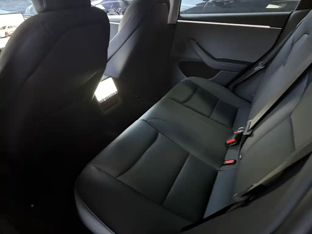 Tesla Model 3 — фотографии объявления, Фото 11