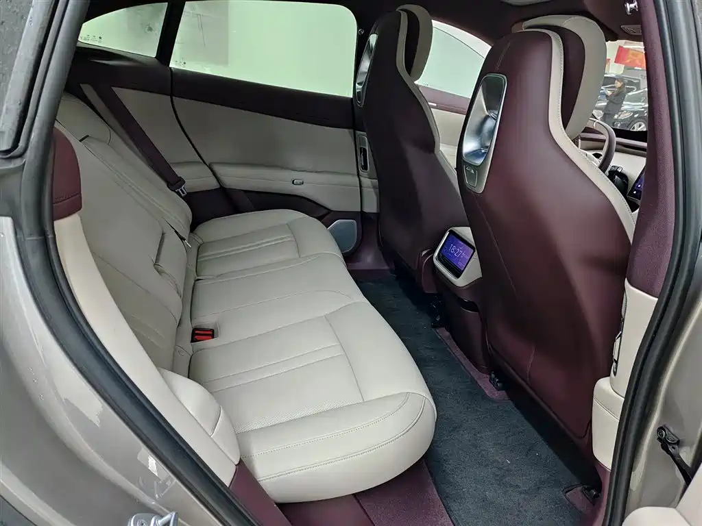 XIAOMI CAR XIAOMI YU7