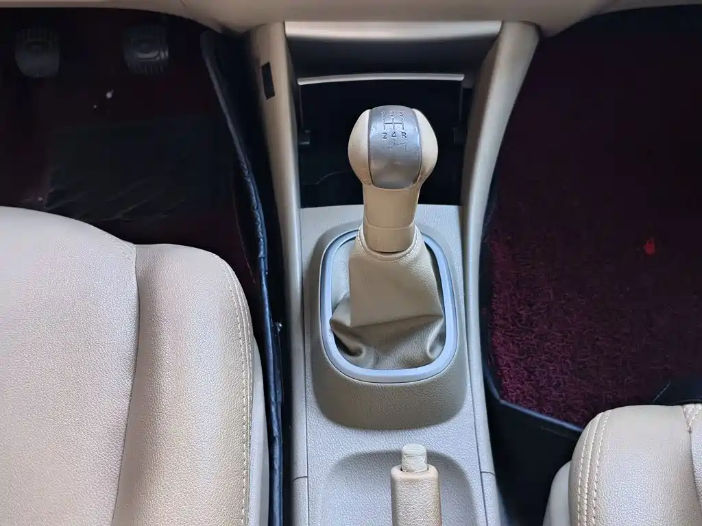 Nissan Sylphy — миниатюра 14