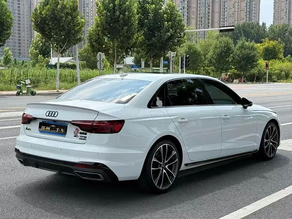 Audi A4L — миниатюра 19