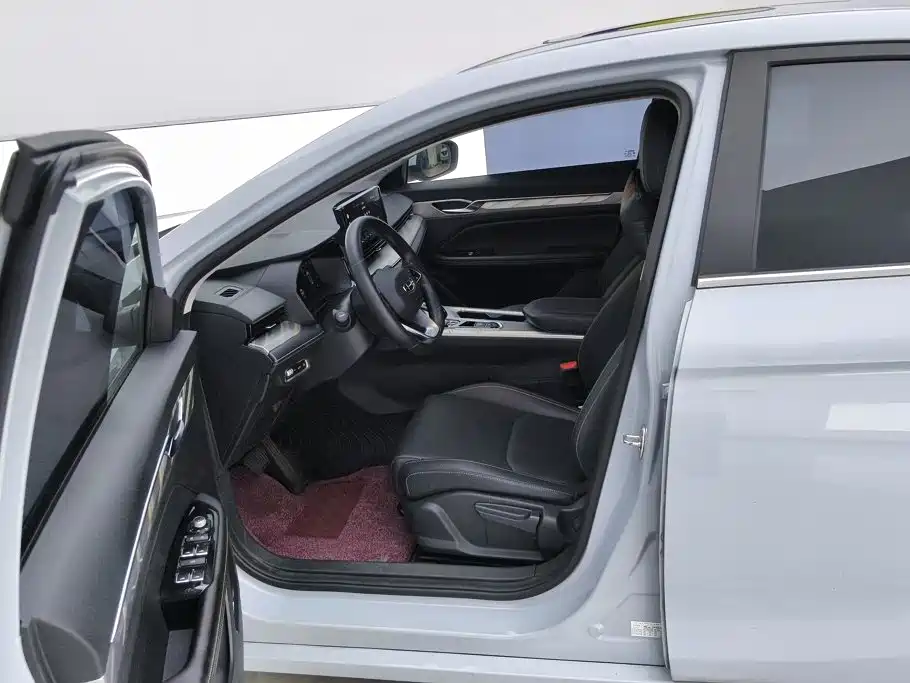 Geely L HiP — миниатюра 9