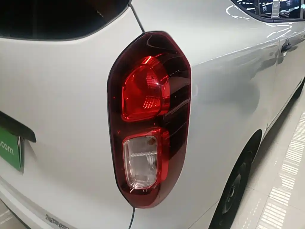 Wuling Hongguang EV — миниатюра 8