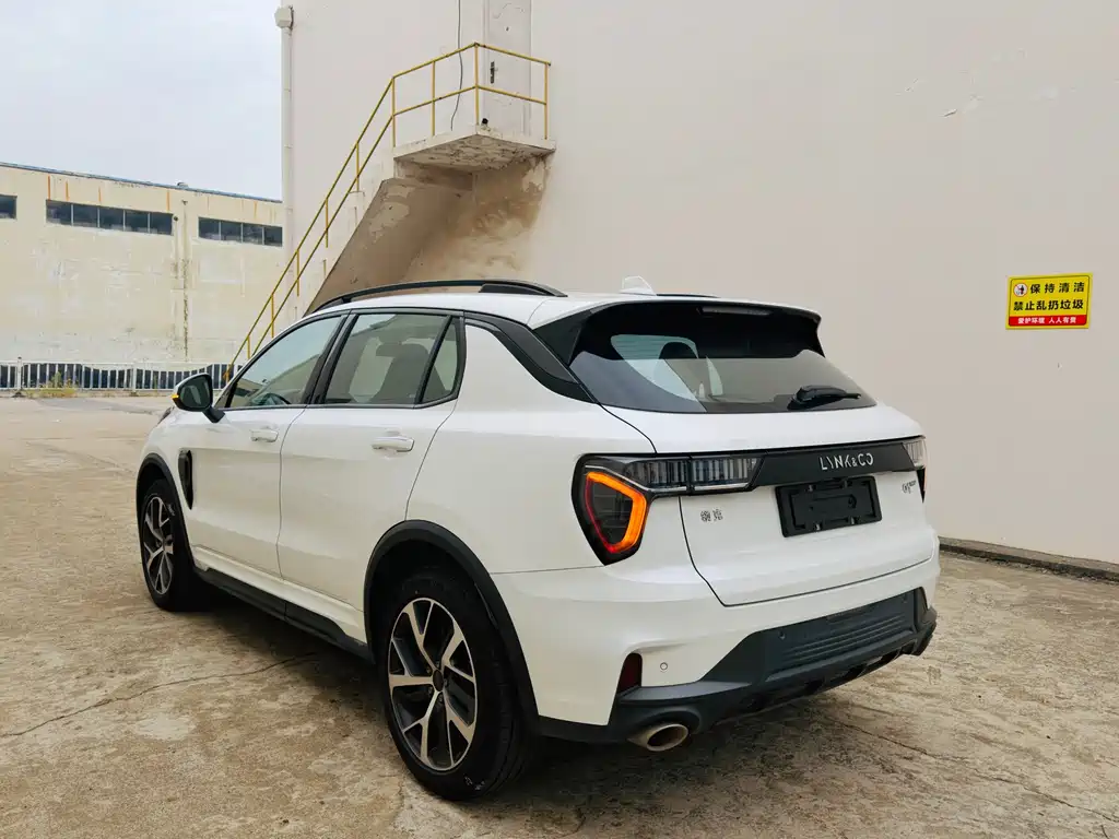 Lynk & Co 01 EM-P — миниатюра 7