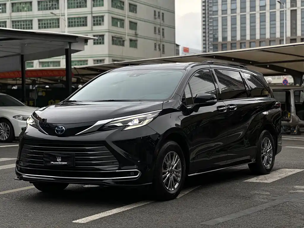 Toyota Sienna 2022