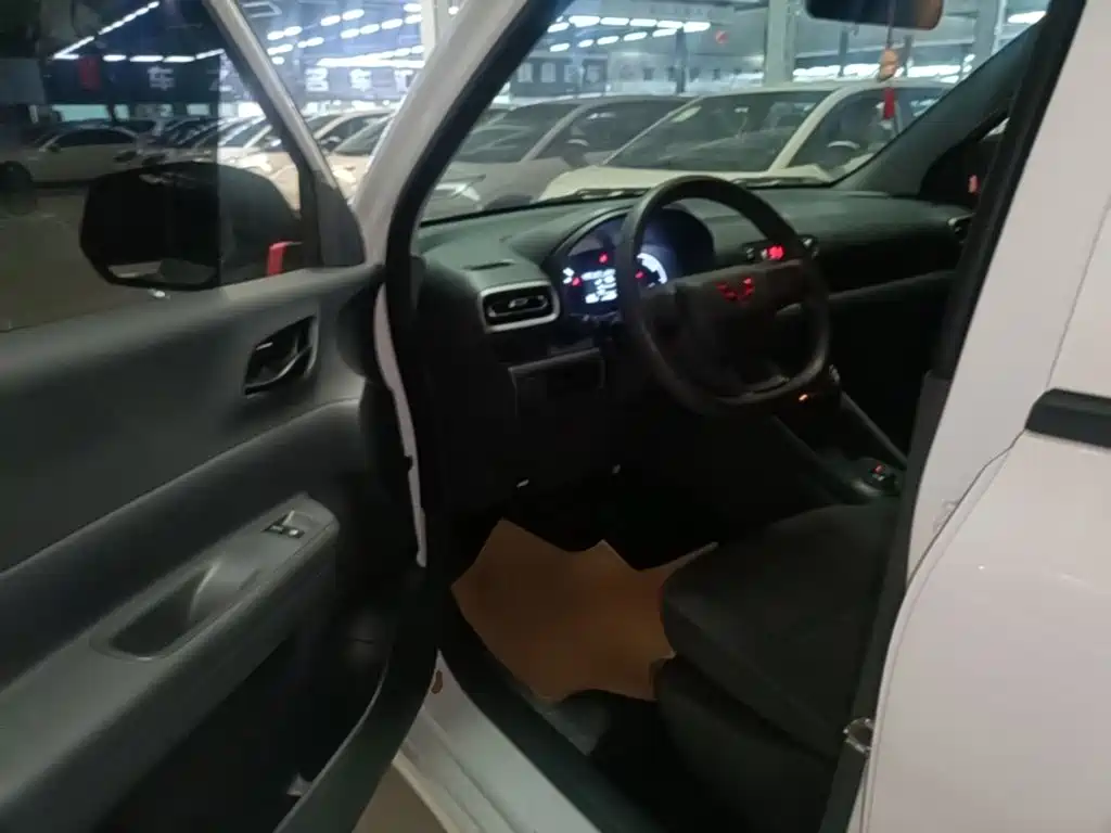 Wuling Hongguang EV — миниатюра 16