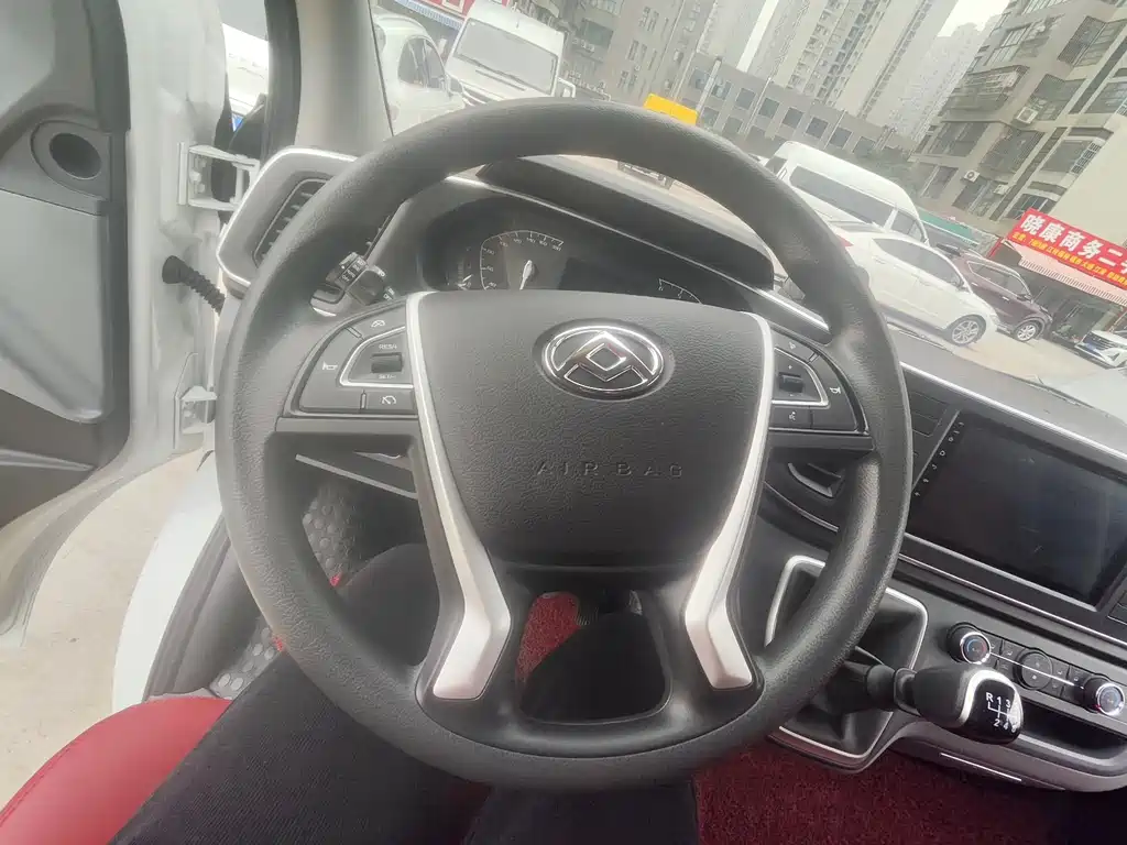 SAIC MAXUS XINTU V80