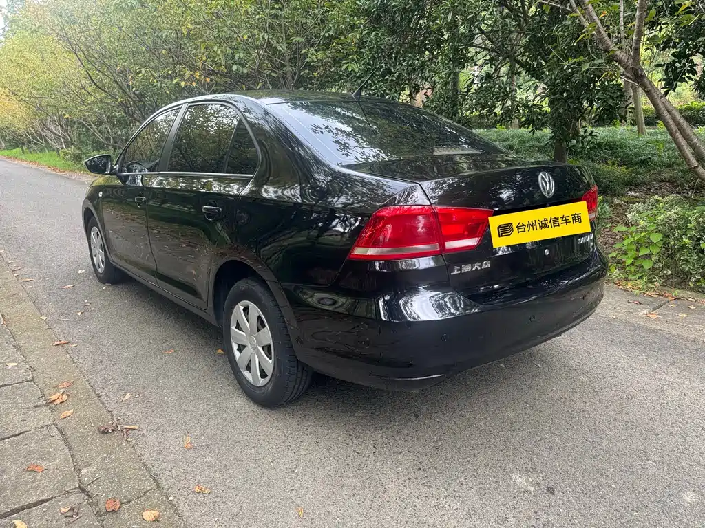 Volkswagen Santana — миниатюра 6