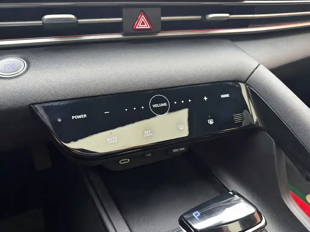Hyundai Elantra — миниатюра 18