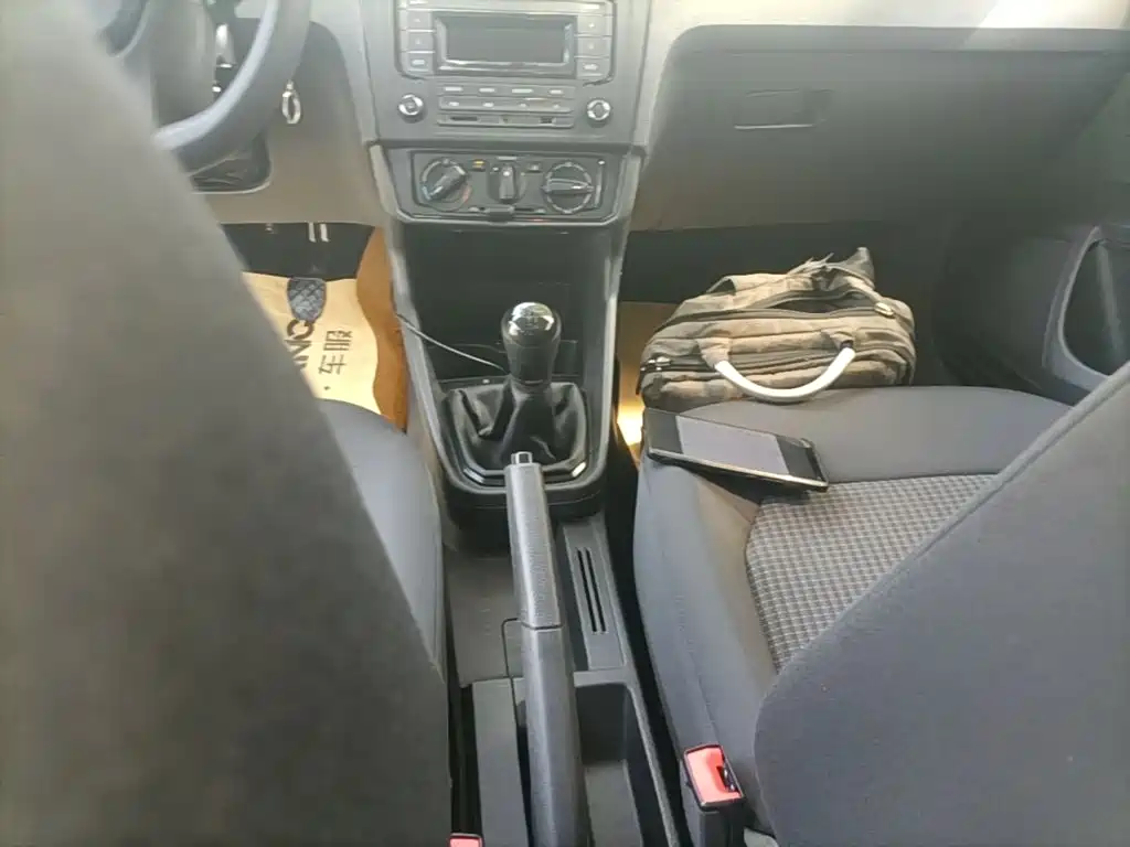 Volkswagen Santana — миниатюра 14