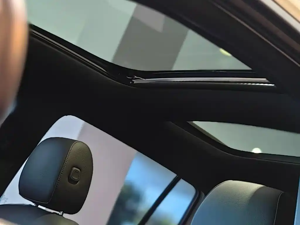 Mercedes-Benz GLB 2023 GLB 220
