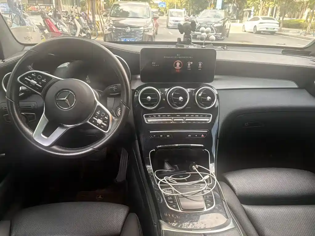 MERCEDES-BENZ GLC COUPE